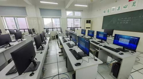 龍芯電腦進校園 10000臺設(shè)備如何點燃學生們的科技夢？